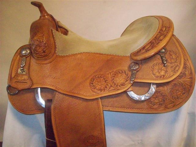 Used Saddle:- Image Number:0